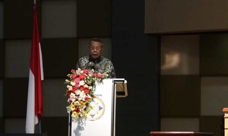 Hadiri Wisuda ke-79 Universitas Pamulang, Wali Kota Benyamin Davnie Ingatkan untuk Terus Tingkatkan Kompetensi