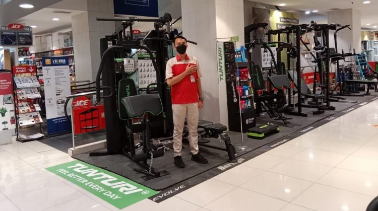 Alat Gym Asal Finlandia Hadir di ACE Hardware Living Plaza Bintaro