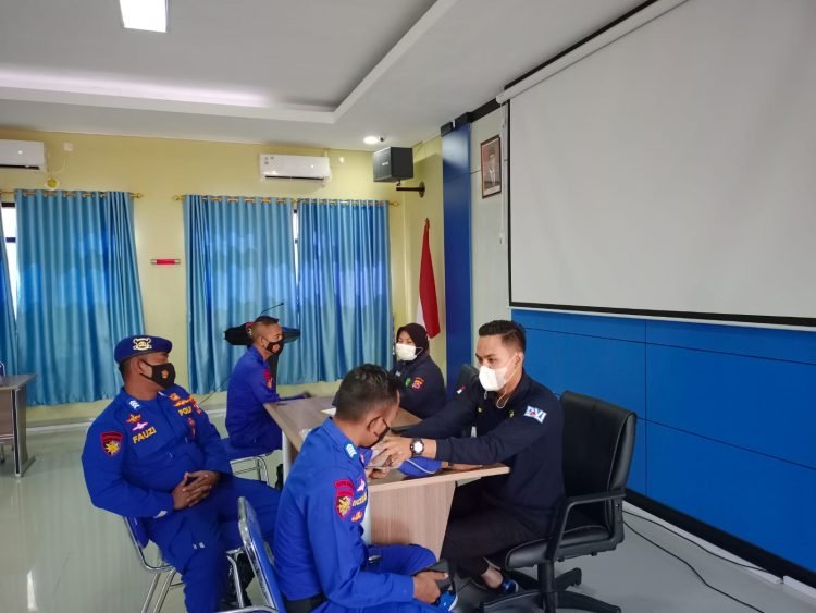 Biddokkes Polda Banten Melakukan Patroli Pelayanan Kesehatan Kepada Anggota Ditpolairud