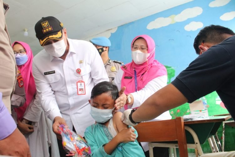 Bupati Zaki: 2,1 Juta Warga Kabupaten Tangerang Sudah Divaksin