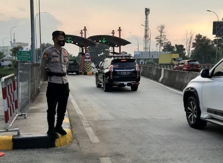 Cegah Gangguan Keamanan, Ditpamobvit Polda Banten Lakukan Patroli di Sepanjang Jalan Tol Tangerang-Merak