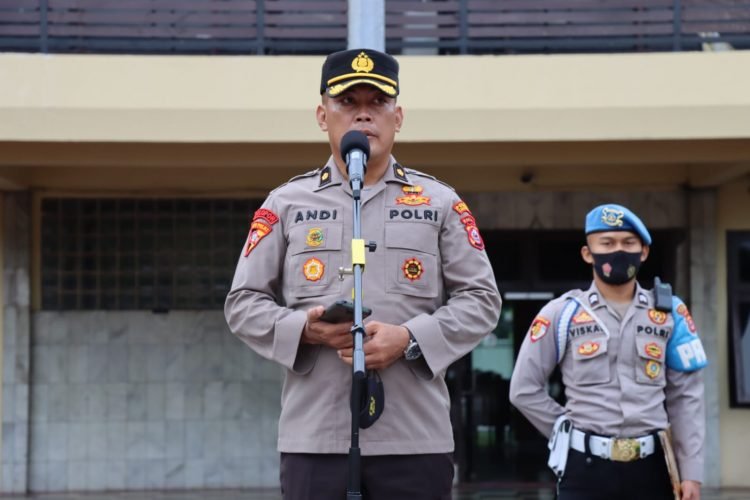 Kabag Ops Polres Cilegon Ajak Personel Peduli Lingkungan