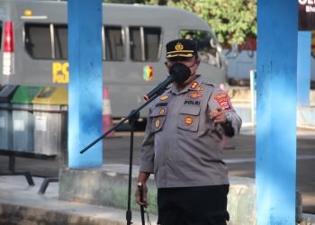 Kapolres Lebak Polda Banten Pimpin Apel Persiapan Vaksinasi Mobile Polres Lebak di Terminal Mandala