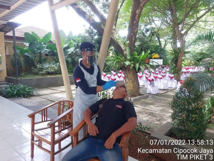 Kegiatan Kemitraan Wartawan Dengan Bidhumas, Biddokkes Polda Banten Lakukan Pelayanan Swab Antigen