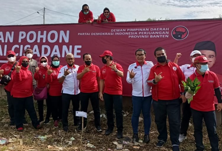 Peringati HUT Ke-49, PDI-P Banten Tanam Lima Ribu Pohon di Bantaran Sungai Cisadane