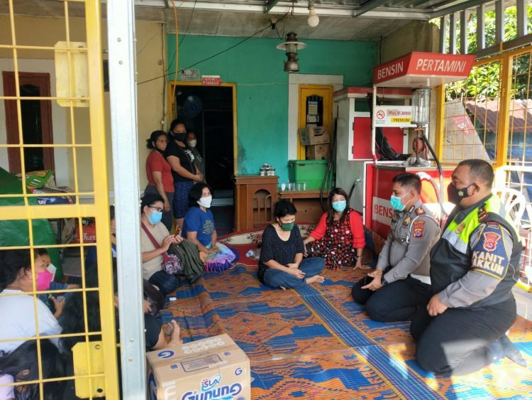 Polres Cilegon Kunjungi Rumah Korban Laka Lantas di Balikpapan