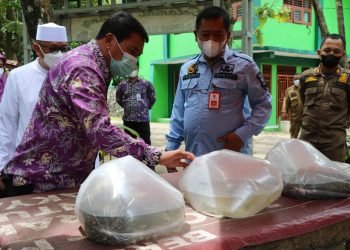 Ponpes di Kabupaten Tangerang Diberi Bantuan Bibit Ikan dan Makanan Olahan