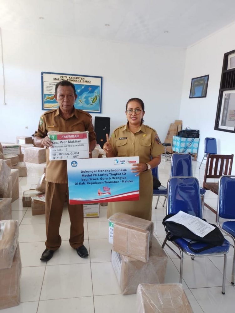 SGM Eksplor Bersama Indomaret Salurkan Bantuan Pendidikan Rp 3,5 Miliar di 8 Kabupaten