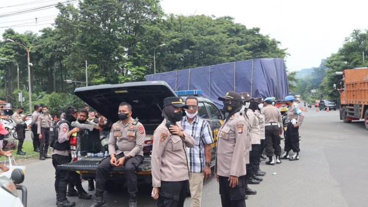 Srikandi Polres Cilegon Polda Banten Siap Ikut Dalam Pengamanan Pemberangkatan Aksi Buruh Ke KP3B Provinsi Banten
