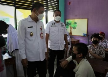 Wakil Bupati Tangerang Monitoring Vaksin Anak Usia 6-11 Tahun di Panongan