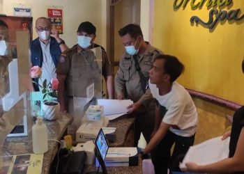 Razia Prokes, Satpol PP Tangsel Sisir Pasar Hingga Spa
