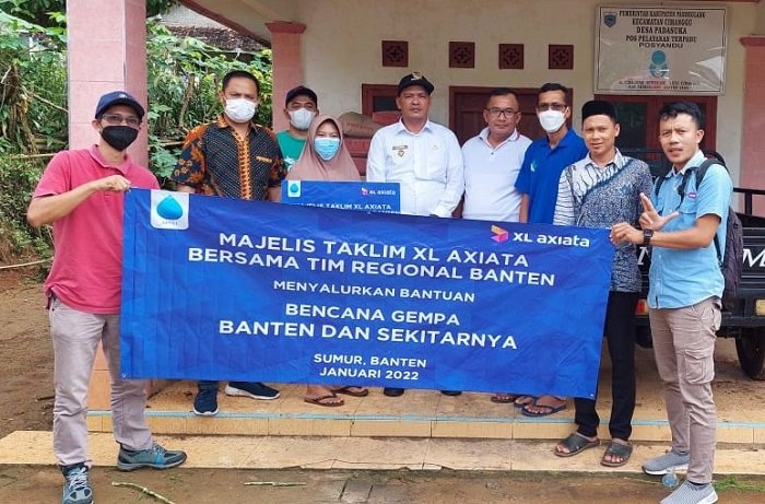 Karyawan XL Axiata Salurkan Bantuan Bagi 40 KK Korban Gempa Banten