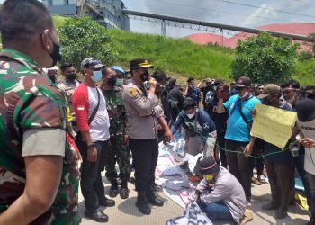 Wakapolres Lebak Pimpin Apel Persiapan Pengamanan Aksi Unjuk Rasa di PT. Cemindo Gemilang Bayah