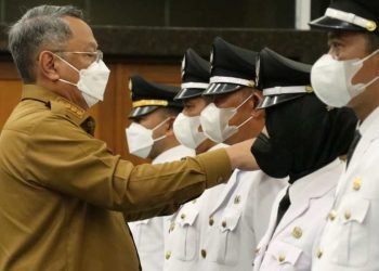 Wali Kota Benyamin Davnie Lantik dan Kukuhkan 500 Pejabat Tangsel
