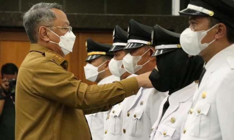 Wali Kota Benyamin Davnie Lantik dan Kukuhkan 500 Pejabat Tangsel