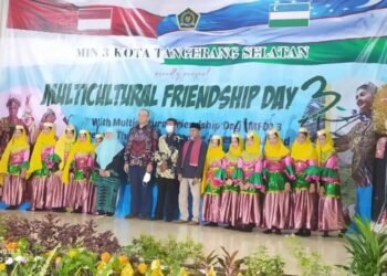 MIN 3 Tangsel Gelar Multicultural Friendship Day 3 Tahun 2022, Tampilkan Budaya Uzbekistan dan Betawi
