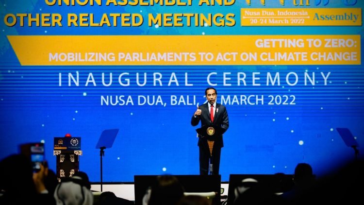 Buka Sidang Ke-144 IPU, Presiden Jokowi Dorong Mobilisasi Pendanaan untuk Atasi Perubahan Iklim