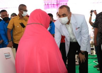 Bupati Zaki Hadiri Operasi Katarak Gratis di RSU Pakuhaji 
