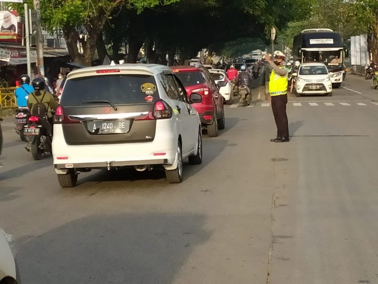 Ciptakan Kamseltibcarlantas, Ditlantas Polda Banten Laksanakan Gatur diPagi Hari