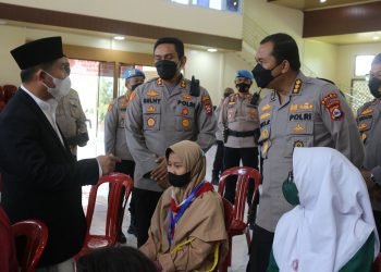 Dukung Herd Immunity Nasional, Irwasda Polda Banten Tinjau Vaksinasi Serentak di Ponpes Al-Mizan 2