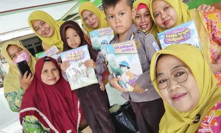IGRA Tangsel Beri Bantuan untuk RA Kota Serang Korban Banjir