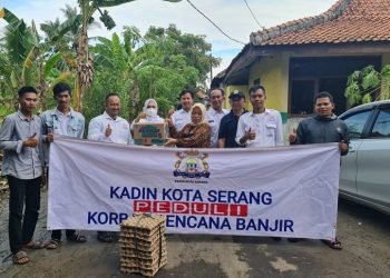 KADIN Kota Serang Saluran Bantu Korban Banjir Banten Lama
