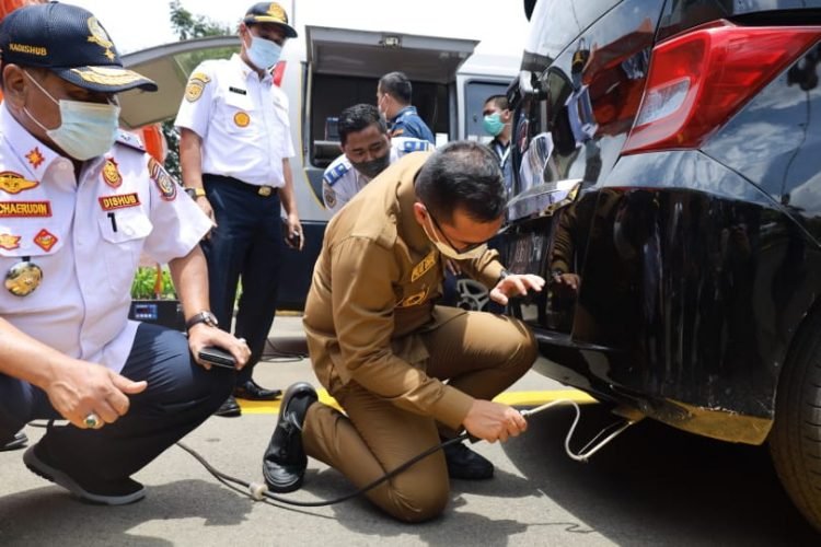 Kendaraan Tidak Lolos Uji Emisi di Tangsel Belum Dikenakan Sanksi