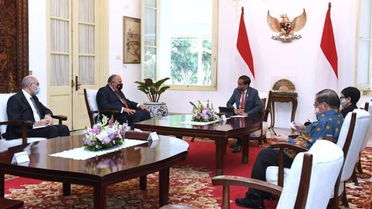 Presiden El-Sisi Undang Presiden Jokowi Hadiri COP27 di Mesir