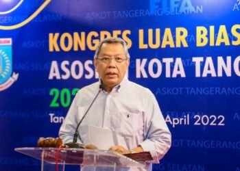 Penutupan KLB Askot PSSI Tangsel, Ini Pesan Wali Kota Benyamin Davnie