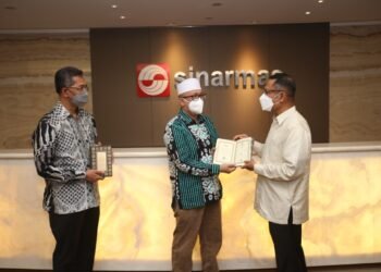 Eka Hospital Wakafkan Ribuan Alquran ke Berbagai Daerah, dari Sumut Hingga NTB