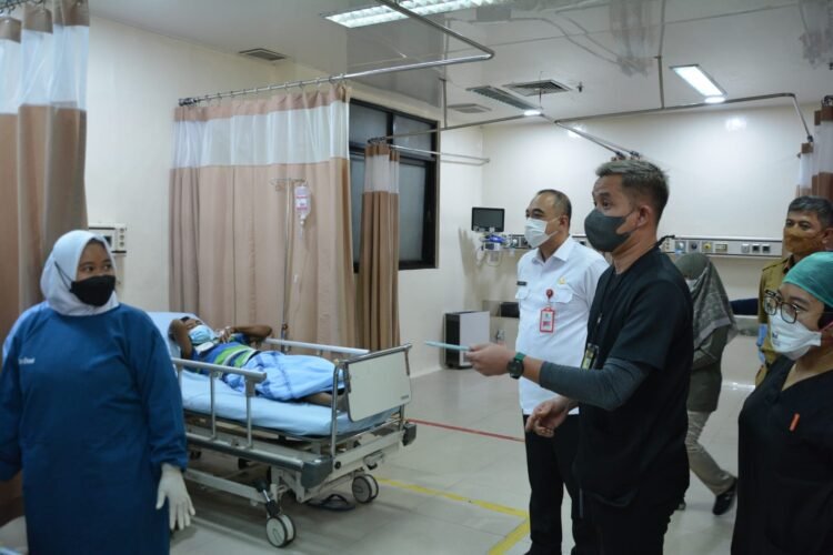 Jelang Lebaran, Bupati Zaki Iskandar Kunjungi Tiga RSUD 