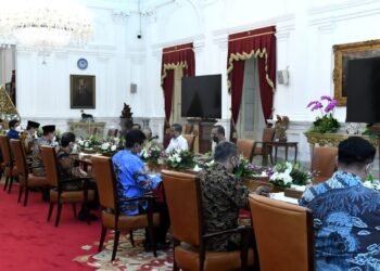 Presiden Jokowi Terima Laporan Tahunan 2021 Ombudsman RI