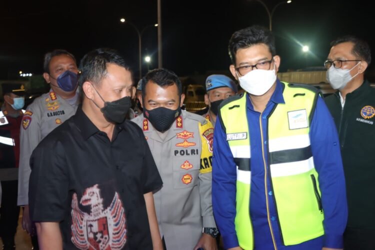 Sidak Pelabuhan Merak, Kapolda Banten Semangati Anggotanya