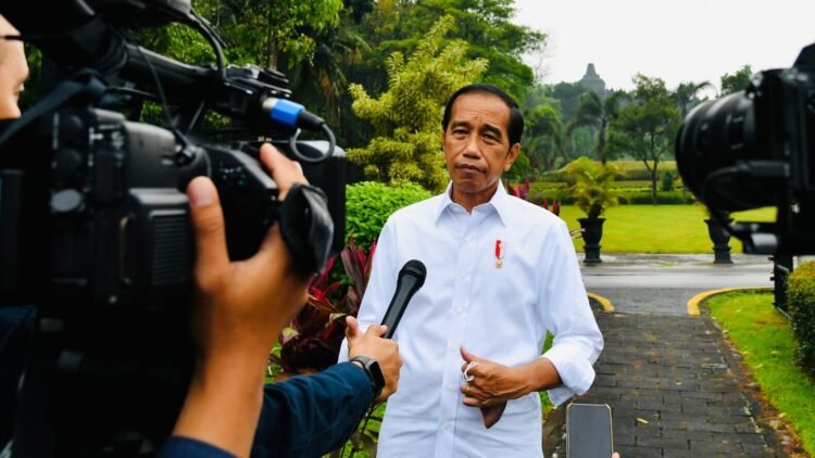 Soal Presiden Tiga Periode, Presiden: Kita Harus Taat Konstitusi