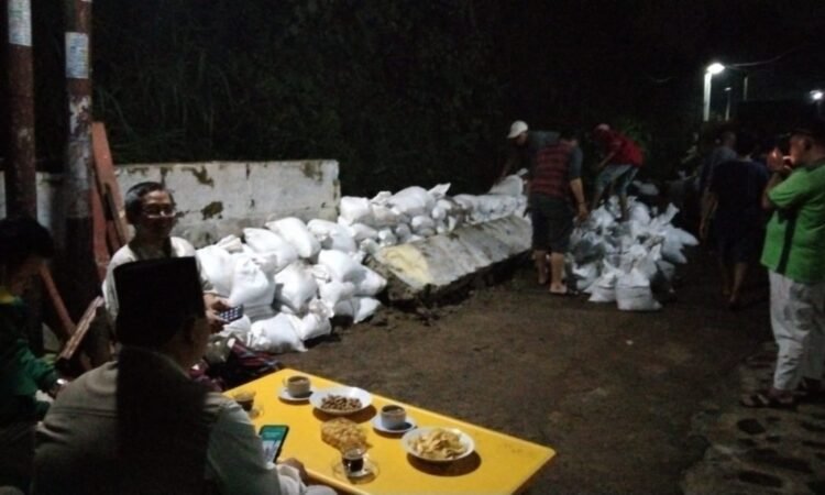 DSDABMBK Tangsel Lakukan Gerak Cepat Penanganan Banjir
