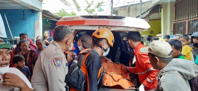 Anak Terseret Banjir Di Kota Tangerang Ditemukan Meninggal