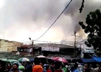 Lapak Pedagang di Pasar Ciputat Terbakar