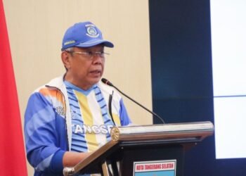 Lepas Ratusan Atlet POPDA X Banten, Benyamin Davnie Yakin Tangsel Jadi Juara Umum