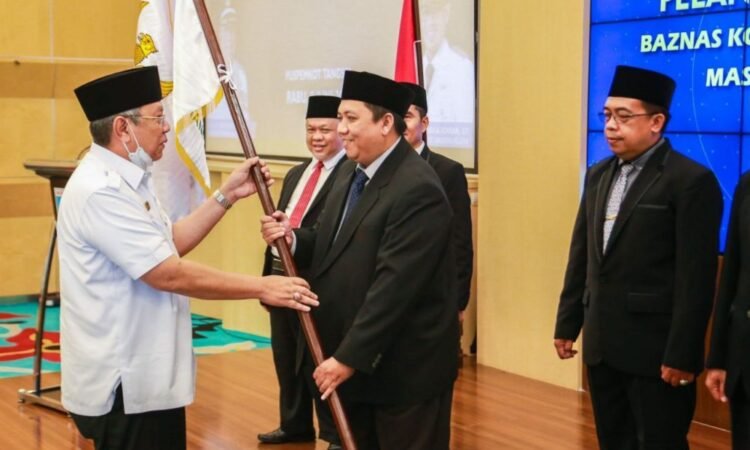 Wali Kota Benyamin Davnie Lantik Pimpinan Baznas Tangsel Periode 2022-2027