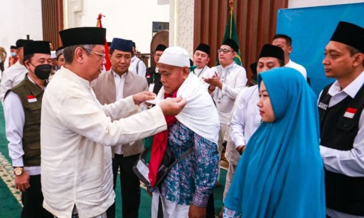 Wali Kota Benyamin Davnie Lepas Keberangkatan 389 Calon Jemaah Haji Asal Tangsel