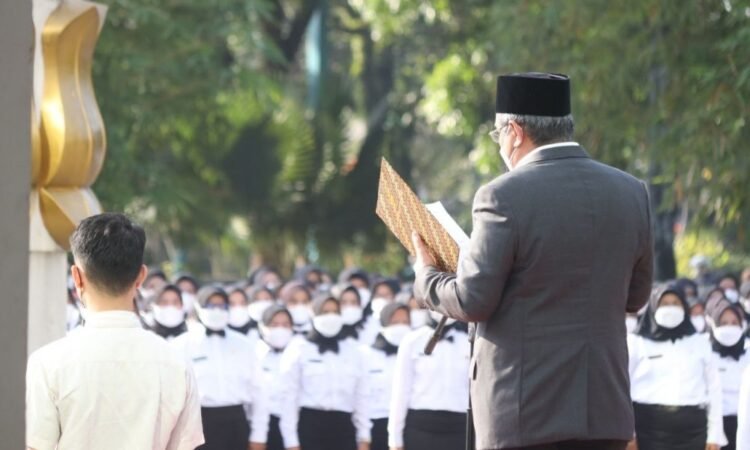 Wali Kota Benyamin Davnie Lantik 648 PPPK Guru