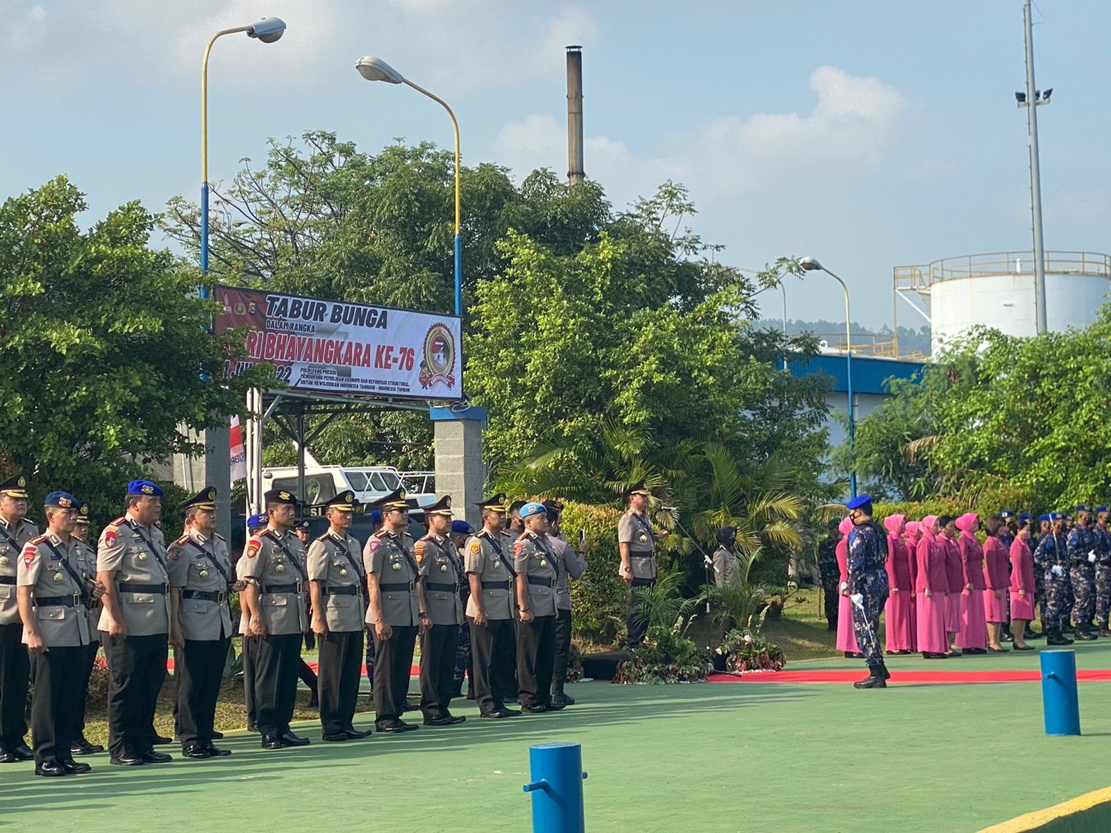 Dansat Brimob Polda Banten Hadiri Upacara Tabur Bunga Dalam Rangka HUT ...