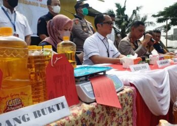 Pabrik Minyak Kemasan Palsu di Pinang Digrebek Polisi