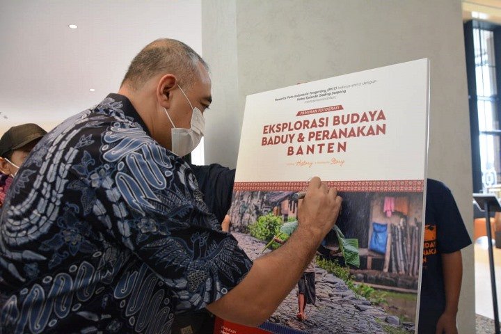 Pameran Foto Budaya Baduy dan Peranakan Tionghoa Tangerang