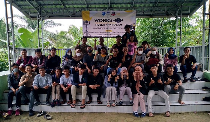 Pelatihan Mobile Journalism Kebencanaan di Desa Panggarangan Lebak
