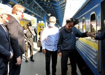 Presiden Jokowi dan Ibu Iriana Tiba di Kyiv