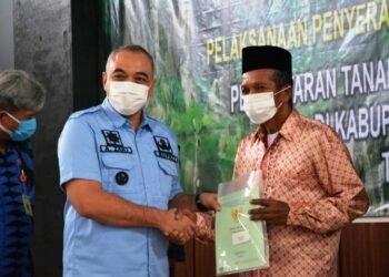 Ribuan Sertipikat Tanah Dibagikan Serentak di 14 Kecamatan