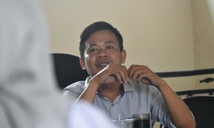 Staf Bawaslu Tangsel Dilatih Membuat Surat