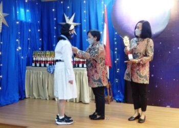 SD Pembangunan Jaya Luluskan Murid Berprestasi