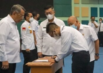 Lantik 448 Guru PPPK Tahap Kedua, Benyamin Davnie: Harus Berkontribusi untuk Kemajuan Tangsel